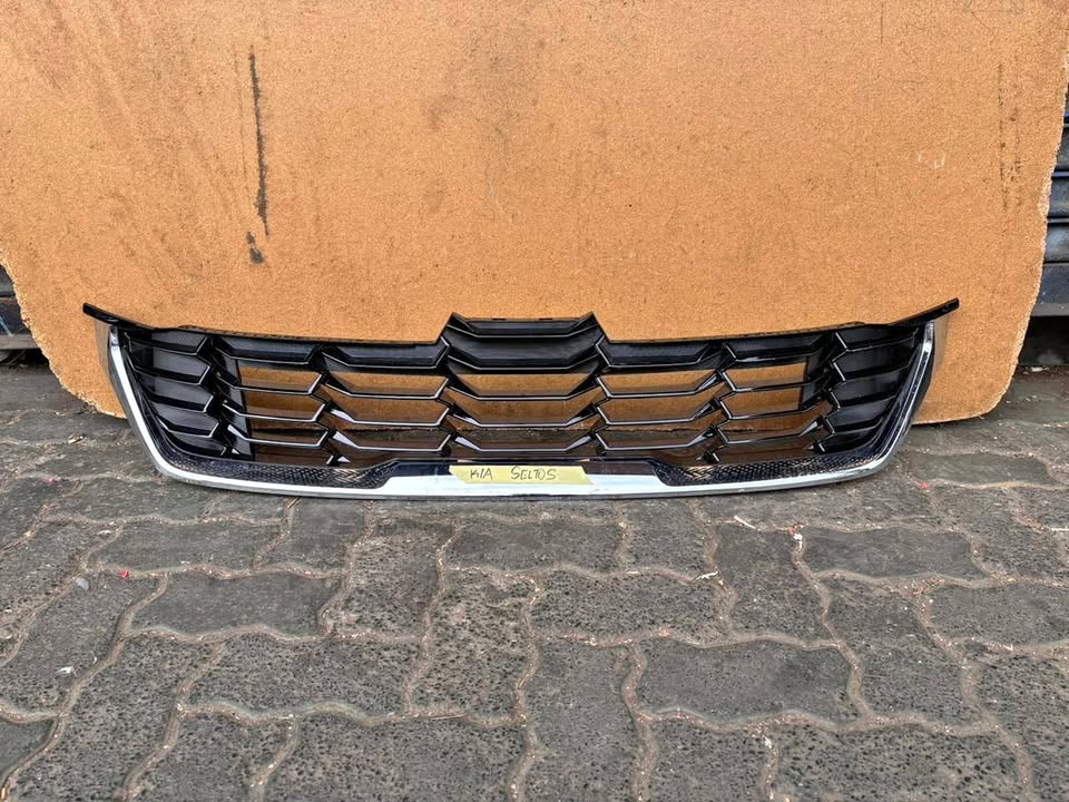 Kia Seltos Grill - Private Seller Kia Seltos Grill - Private Seller