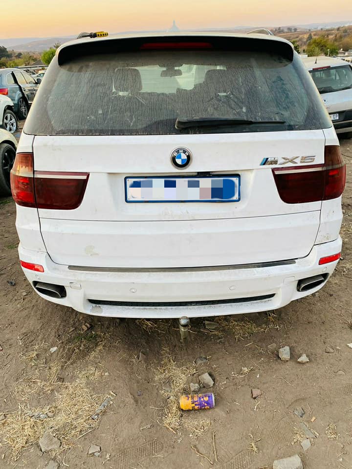 BMW X5 for stripping parts