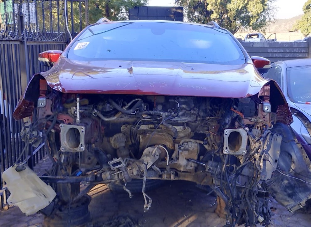 2014 FORD KUGA 1.5 PETROL STRIPPING FOR SPARES
