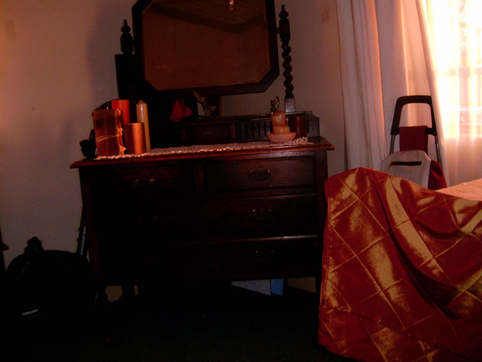 Due to space we have to sell this antique 1906 bedroom set.