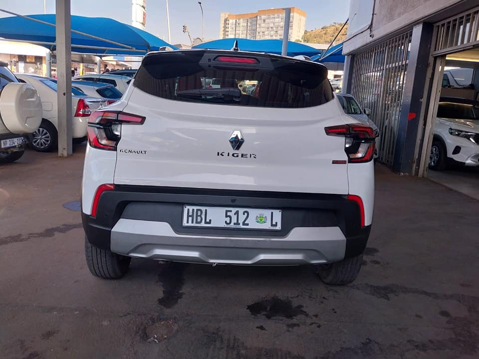 2023 RENAULT KIGER 1.0 25 000KM WHITE COLOR MANUEL PETROL