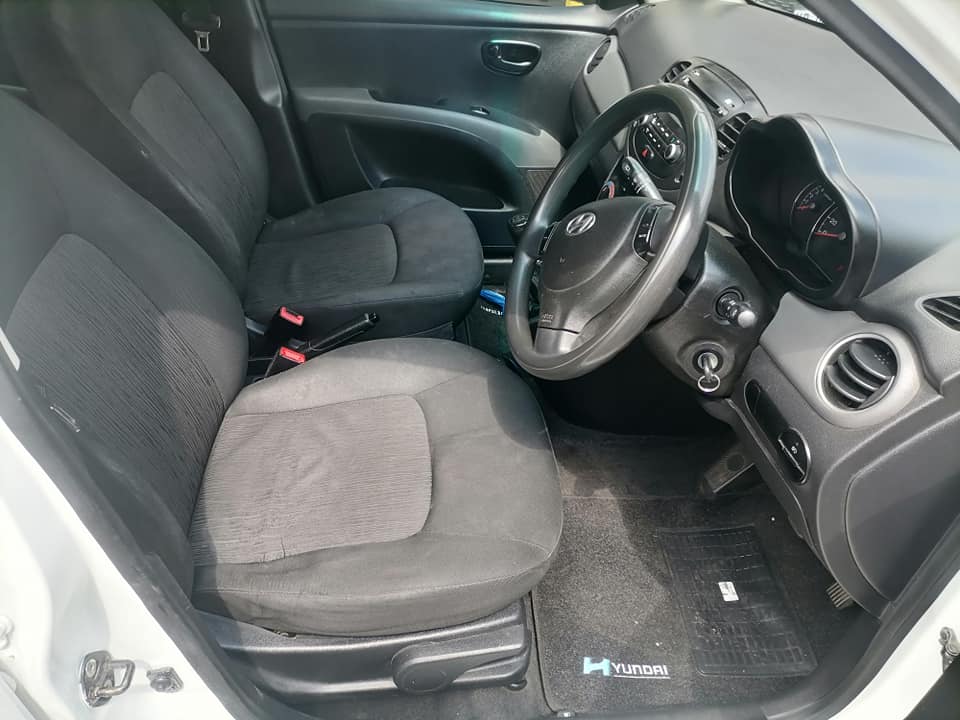 2013 Hyundai i10 1.2 Hatchback with a Spare key
