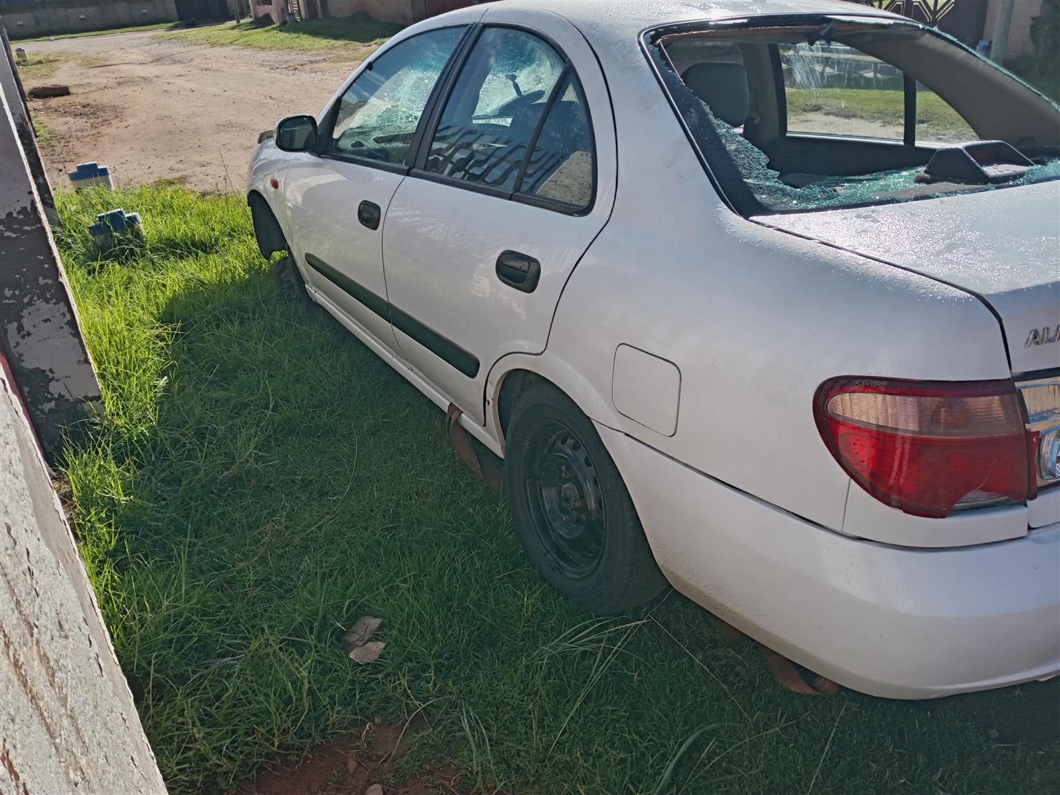 Nissan Almera for spares - Private Seller Nissan Almera for spares - Private Seller