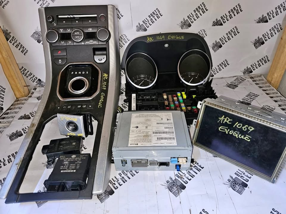 Range Rover Evoque 2.2 2013 complete lockset for sale - Private Seller Range Rover Evoque 2.2 2013 complete lockset for sale - Private Seller