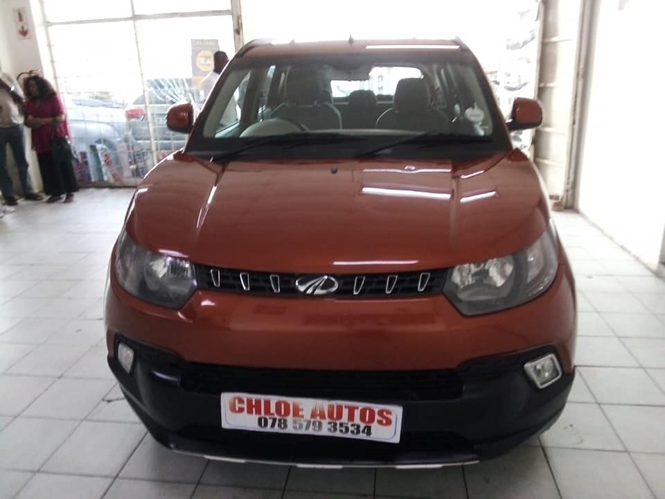 2017 ORANGE MAHINDRA KUV 100 K8 MANUAL MILIAGE 85000 km PETROL