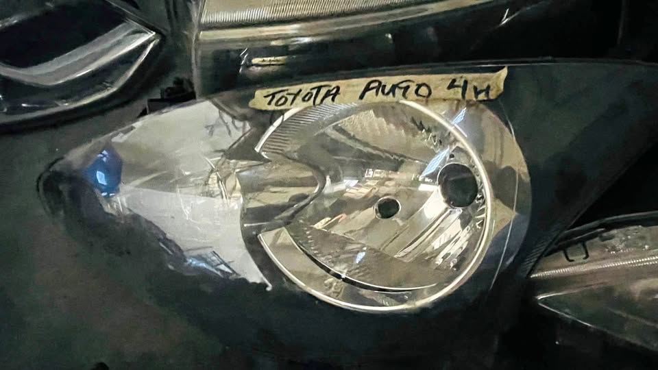 Toyota Aygo headlight - Private Seller Toyota Aygo headlight - Private Seller