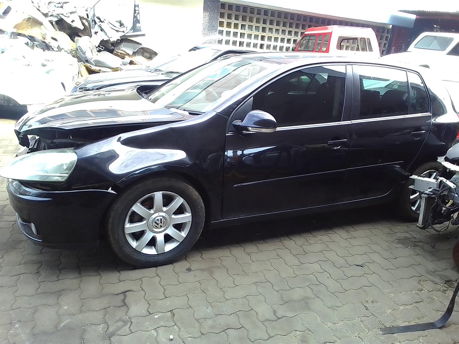 GOLF 5 STRIPPING FOR SPARES - Private Seller GOLF 5 STRIPPING FOR SPARES - Private Seller