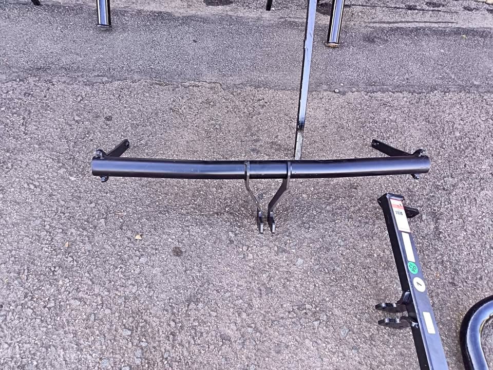 Suzuki vitara brezza towbar - Private Seller Suzuki vitara brezza towbar - Private Seller