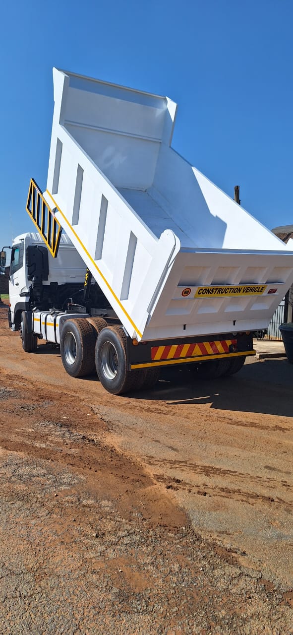 2011 Nissan UD460 10cube Tipper Truck | Junk Mail Marketplace