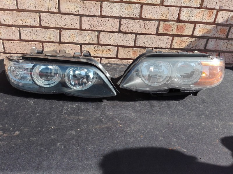 Bmw X5 E53 Headlight - Private Seller Bmw X5 E53 Headlight - Private Seller