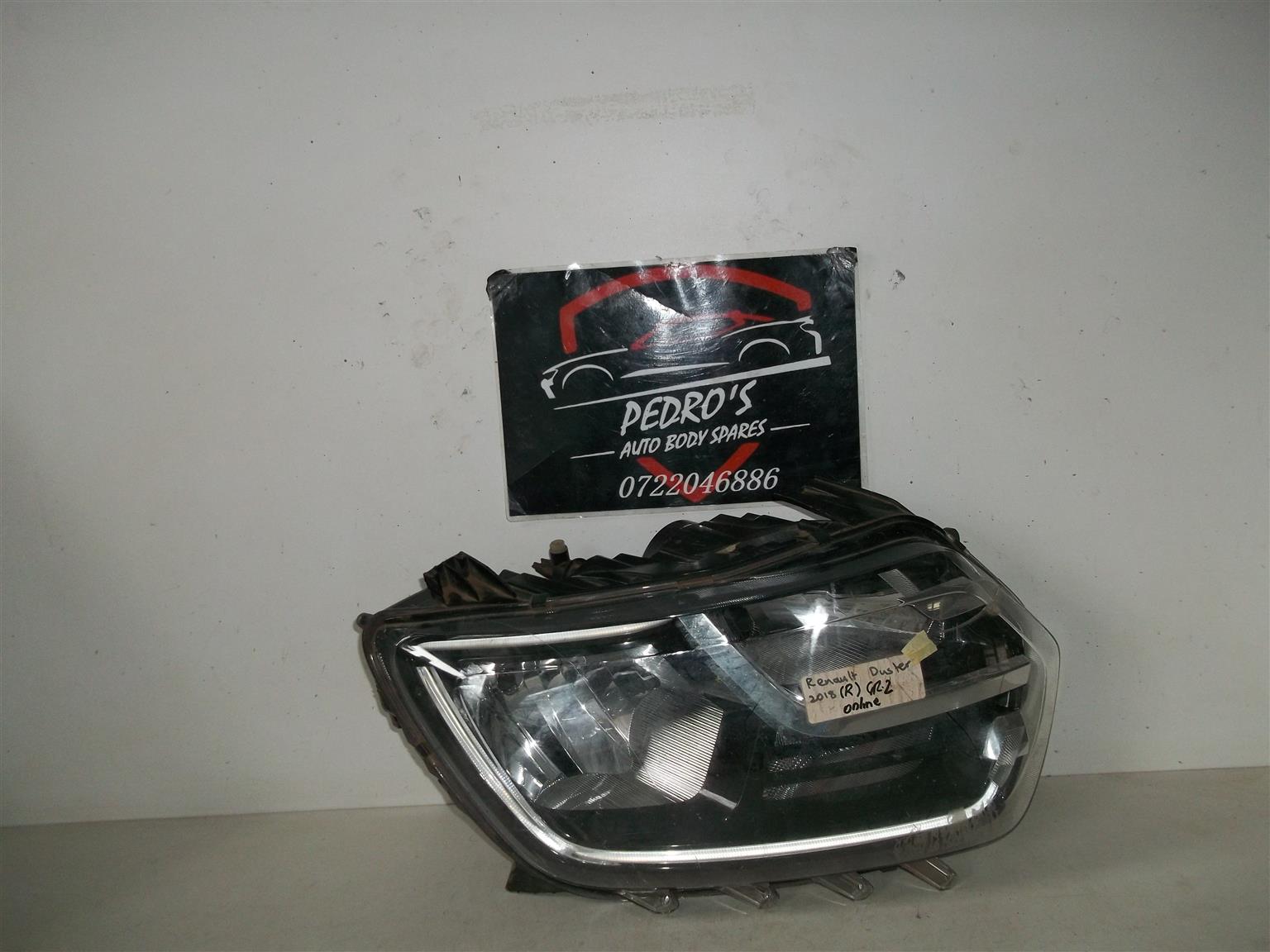 Renault Duster '18+ right headlight - Private Seller Renault Duster '18+ right headlight - Private Seller