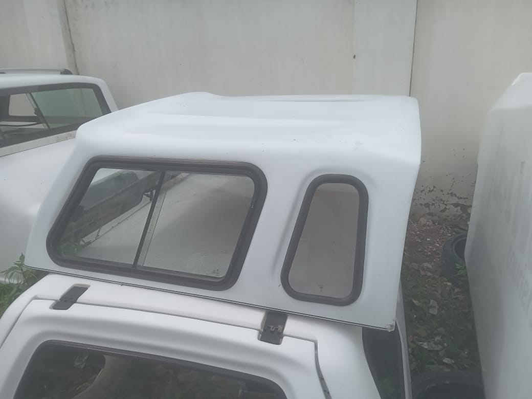 Nissan NP300 Double Cab Canopy - Private Seller