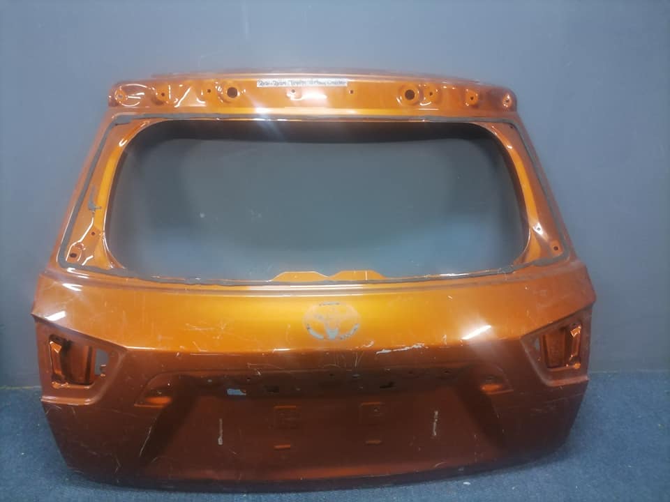 Toyota Urban Cruiser Orange tailgate DM or contact number in the description for assistance. - Private Seller