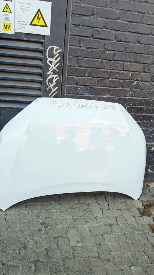 Toyota corolla cross bonnet - Private Seller