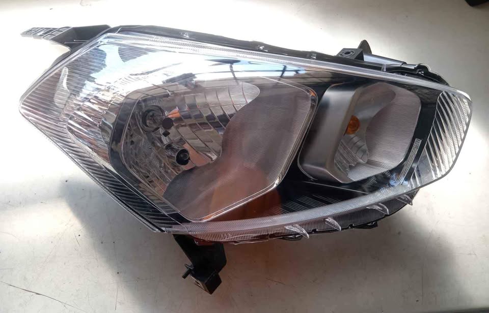 Datsun go rhs headlight - Private Seller Datsun go rhs headlight - Private Seller