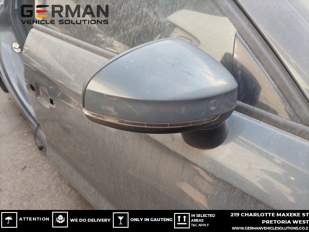 Audi a1 left side door mirror housing (no glass) – used unit