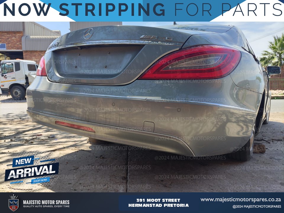 2011 mercedes benz cls350 rear bumper for sale (w218) - Private Seller