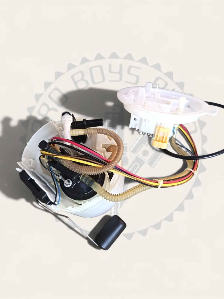 BMW G20 3 SERIES, G22, G23, G26 4 SERIES, G42 2 SERIES FUEL/PETROL PUMP ASSEMBLY AVAILABLE FOR SALE - Private Seller