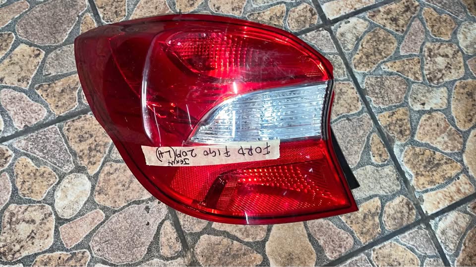 Ford Figo hatchback taillight - Private Seller Ford Figo hatchback taillight - Private Seller