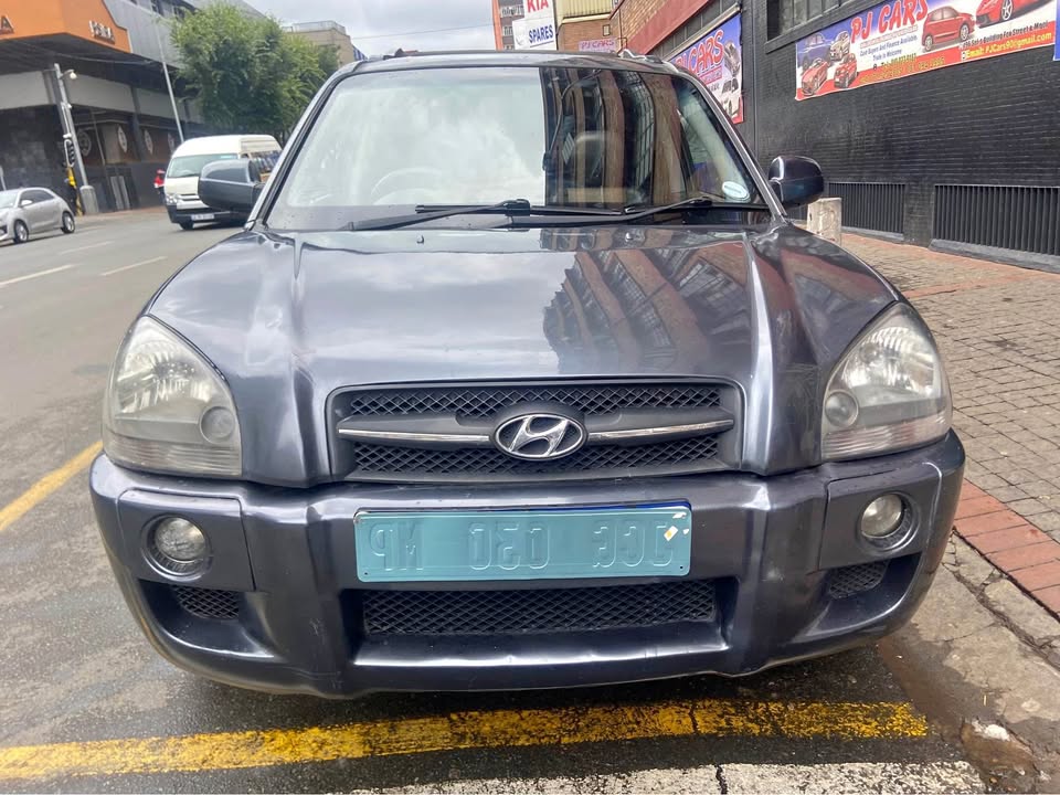 2009 Hyundai Tucson 2,0 V6 Automatic 150000km 2009 Hyundai Tucson 2,0 V6 Automatic 150000km
