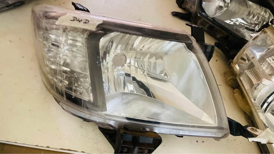 Toyota Hilux D4D headlights - Private Seller Toyota Hilux D4D headlights - Private Seller