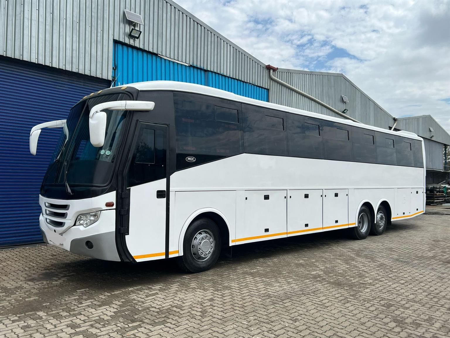 2016 SCANIA F95 MCV S14O DE HANZ CHALLENGER 70 SEATER SEMI LUX