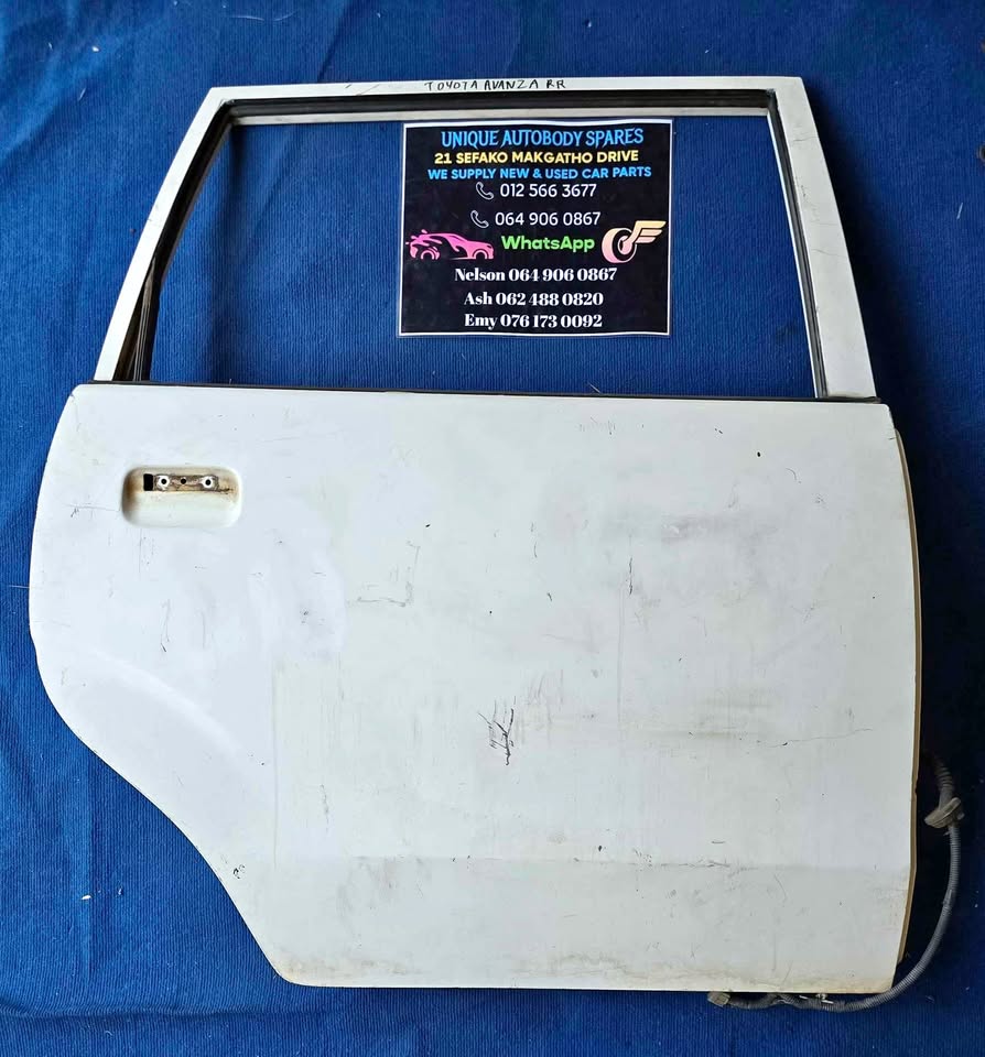 Used Toyota Corolla Cross Left Front Door for sale in Eastern Cape