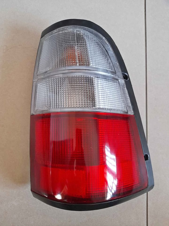 ISUZU KB 1997/03 BRAND NEW SEMI CLEAR TAILLIGHTS FORSALE