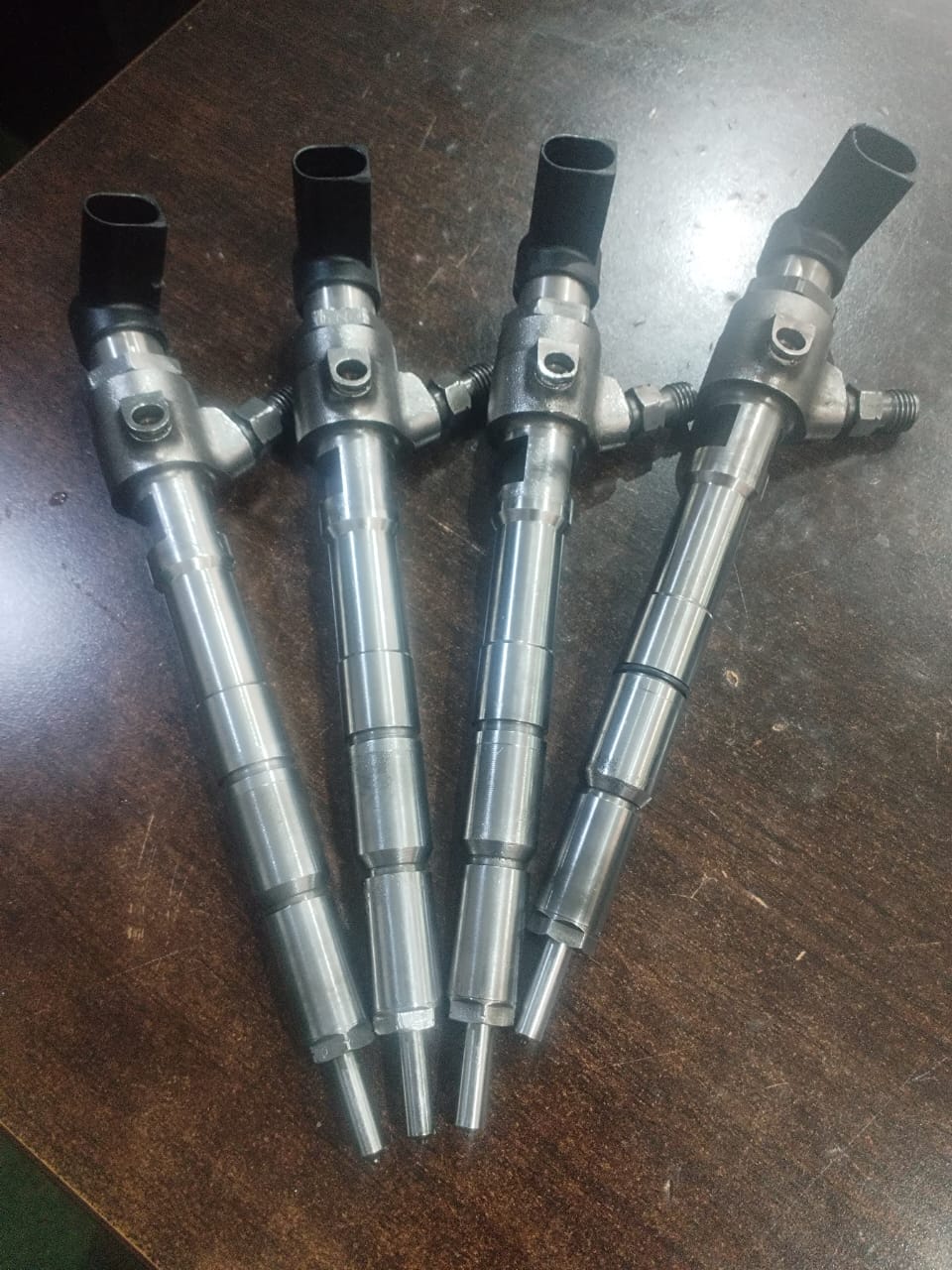 VW POLO 1.6 DIESEL INJECTORS - Private Seller VW POLO 1.6 DIESEL INJECTORS - Private Seller