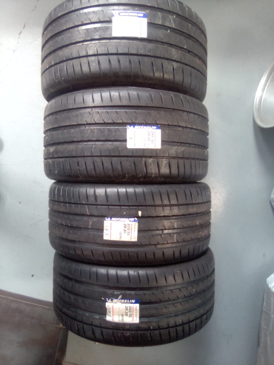 Tyres Michelin Brand New Pilot Sport 2 x 295/30.
