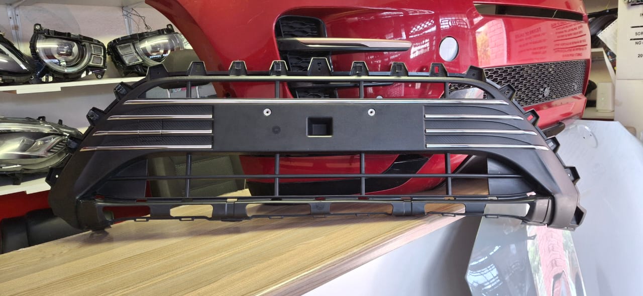 2022 MAHINDRA XUV300 BOTTONM GRILL AVAILABLE FOR SALE - Private Seller 2022 MAHINDRA XUV300 BOTTONM GRILL AVAILABLE FOR SALE - Private Seller