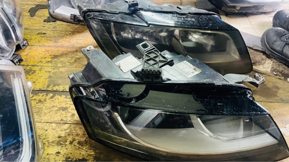Audi A4 B8 headlights 2008/12 - Private Seller