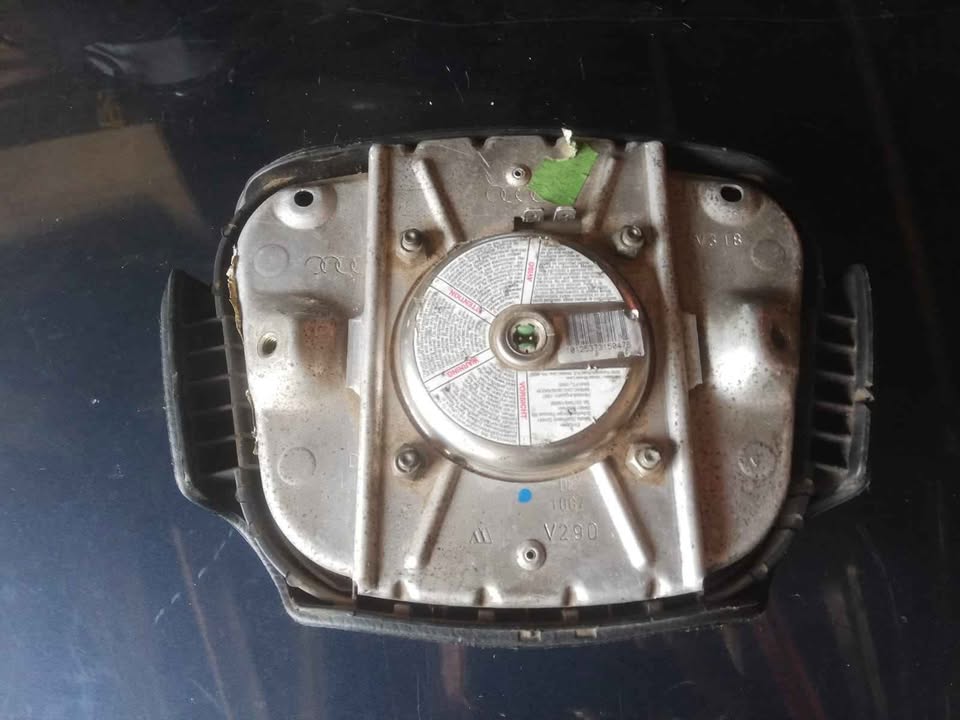 Audi A5 2008 Airbag - Private Seller Audi A5 2008 Airbag - Private Seller
