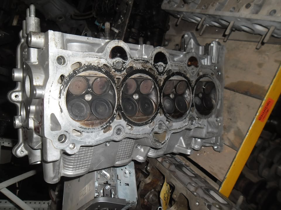 Hyundai i30 cylinder head for sale - Private Seller