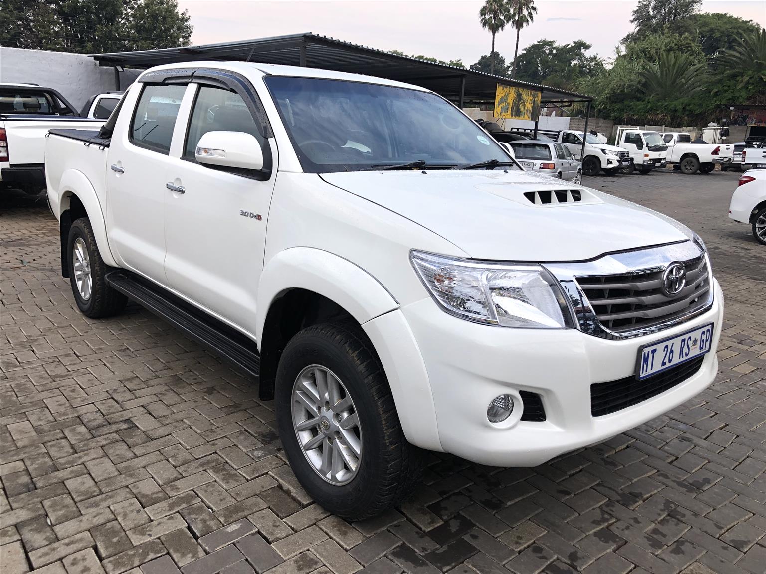 Used 2011 Toyota Hilux 3.0D-4D double cab Raider - Private Seller Used 2011 Toyota Hilux 3.0D-4D double cab Raider - Private Seller