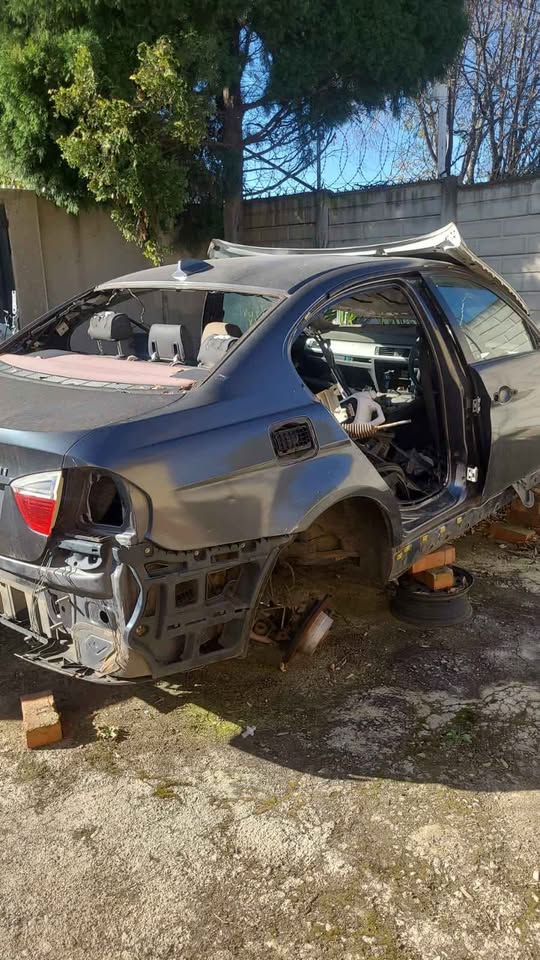 BMW E90 shell and paper available