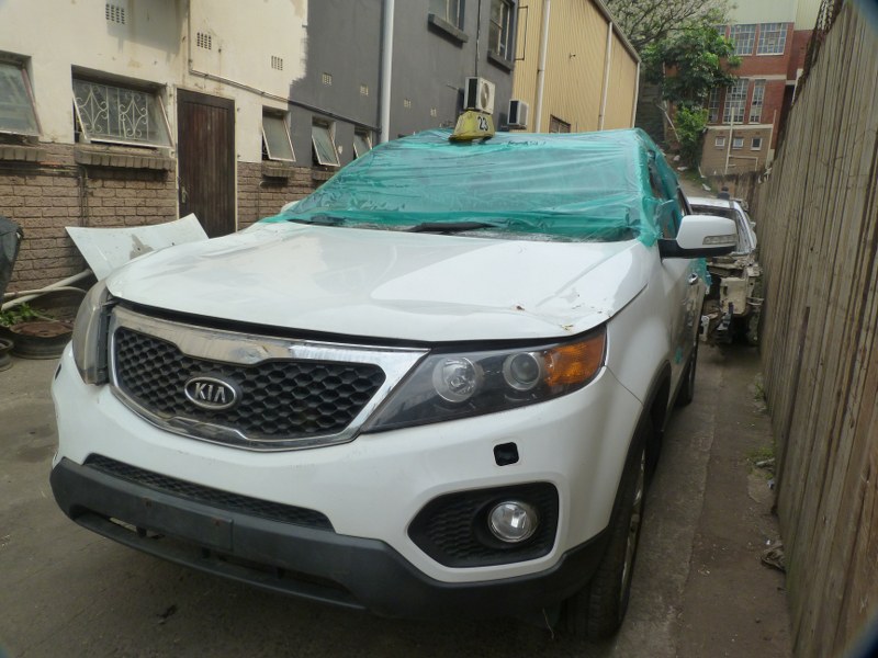 Kia Sorento 2.2 CRDi AT D4HBBH - 2011 SPARESBOYZ STRIPPING FOR SPARES - Private Seller Kia Sorento 2.2 CRDi AT D4HBBH - 2011 SPARESBOYZ STRIPPING FOR SPARES - Private Seller