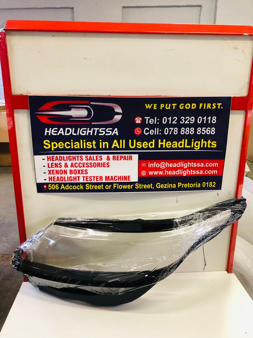 Range Rover Velar left side headlight replacement lens - Private Seller Range Rover Velar left side headlight replacement lens - Private Seller
