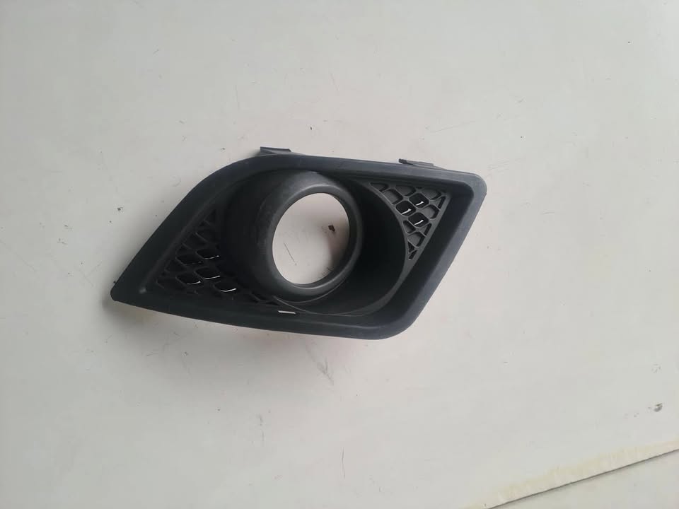 Ford Fiesta 2006-2008 Bubble Shape Spot Cover - Private Seller Ford Fiesta 2006-2008 Bubble Shape Spot Cover - Private Seller