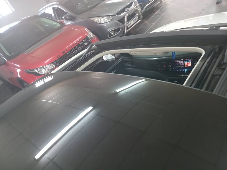 2022 Vw polo9 1.0 tsi manual   White Sunroof  Full service history
