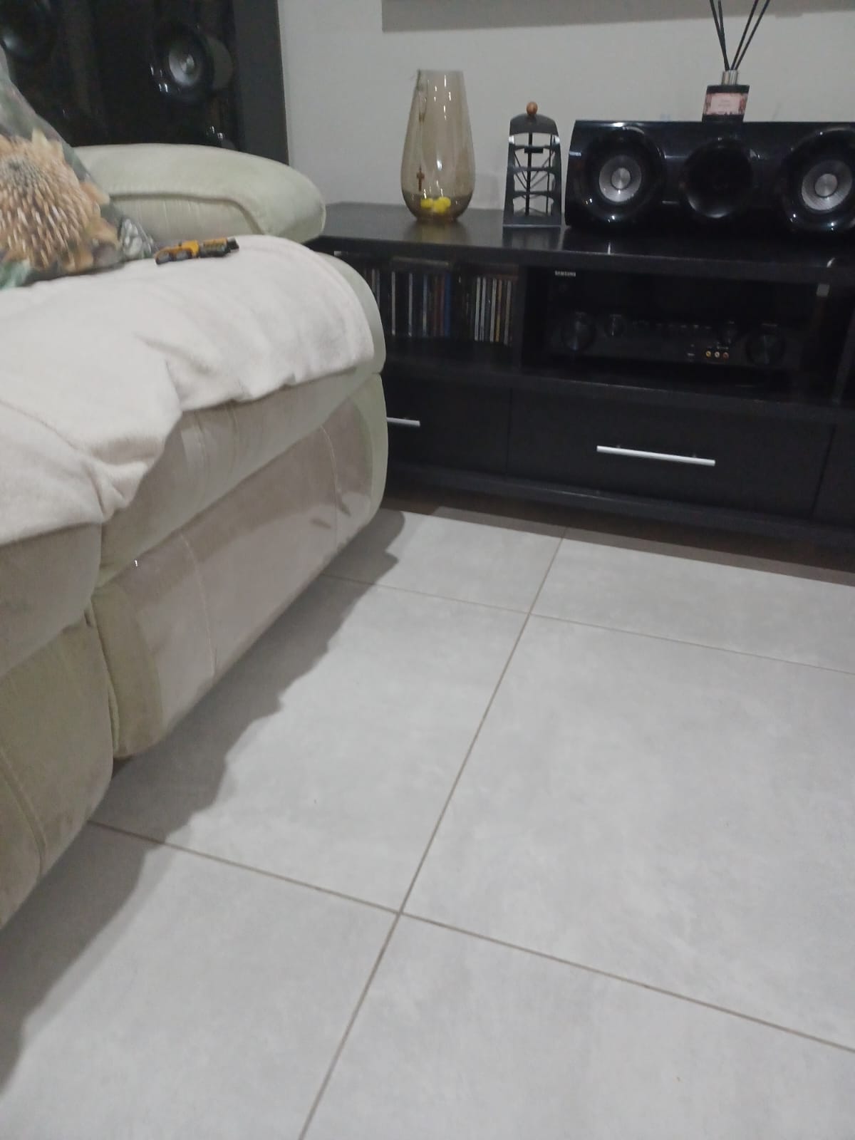 5.1 Samsung sound systems, TV Stand & Server