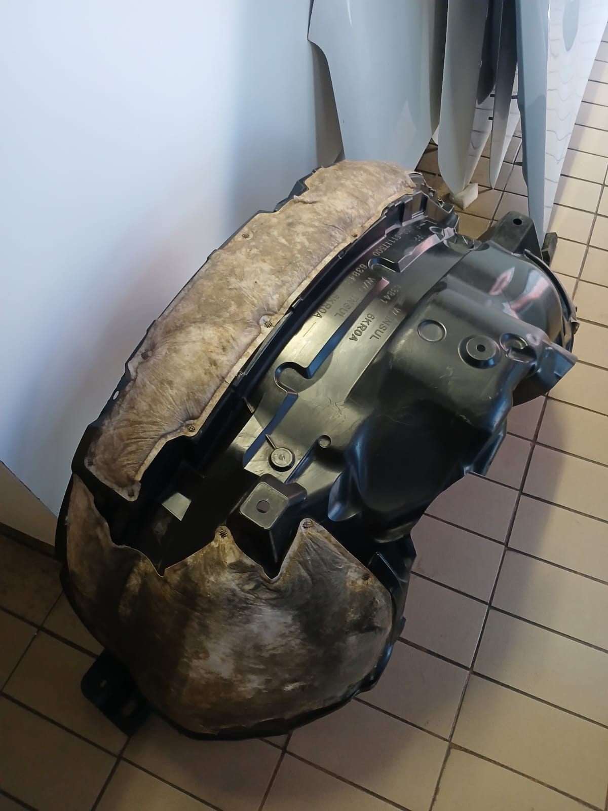(2023) NISSAN NAVARA FENDER LINER LEFTSIDE AVAILABLE FOR SALE - Private Seller (2023) NISSAN NAVARA FENDER LINER LEFTSIDE AVAILABLE FOR SALE - Private Seller