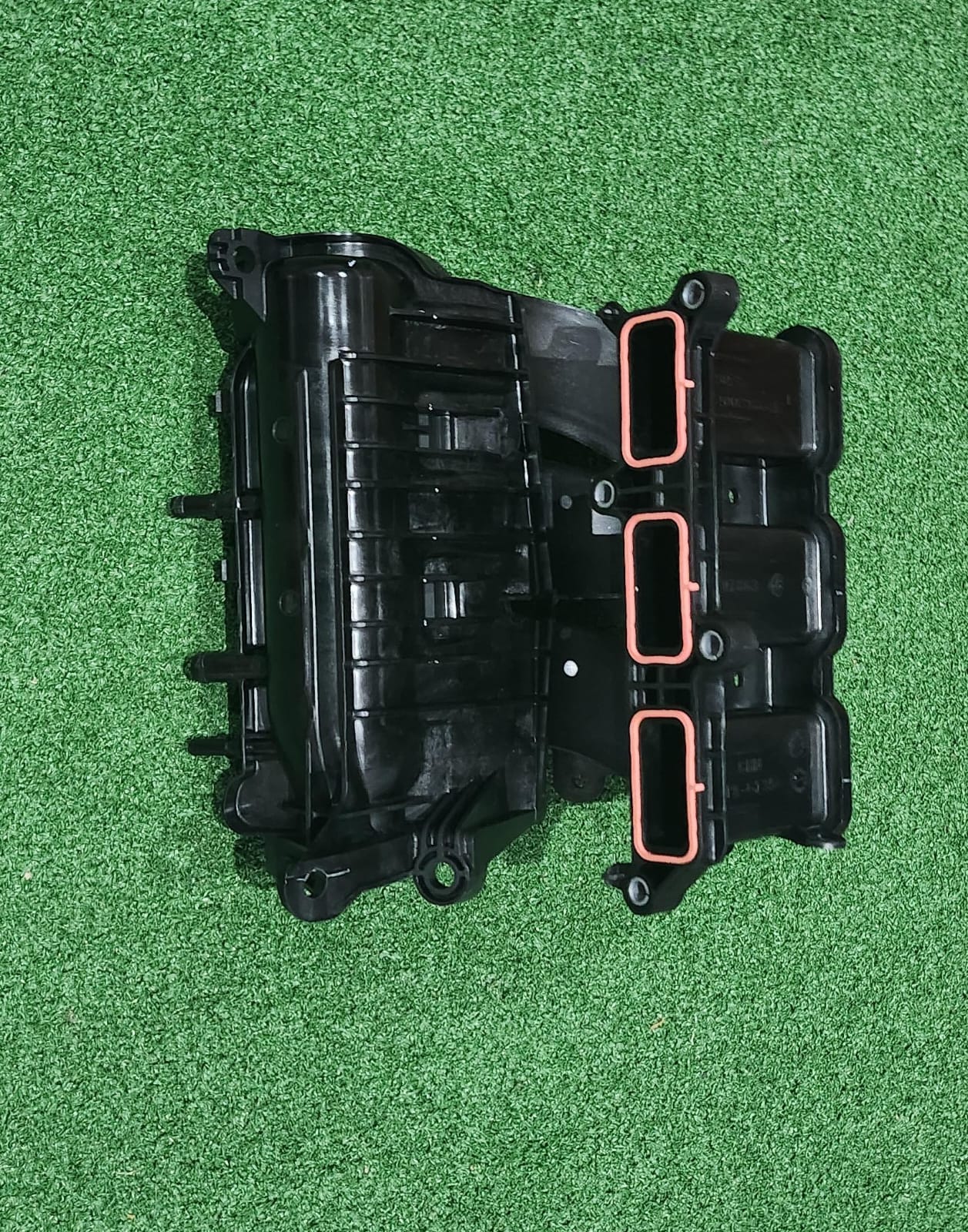 INTAKE MANIFOLD FOR RENAULT TRIBER - Private Seller INTAKE MANIFOLD FOR RENAULT TRIBER - Private Seller