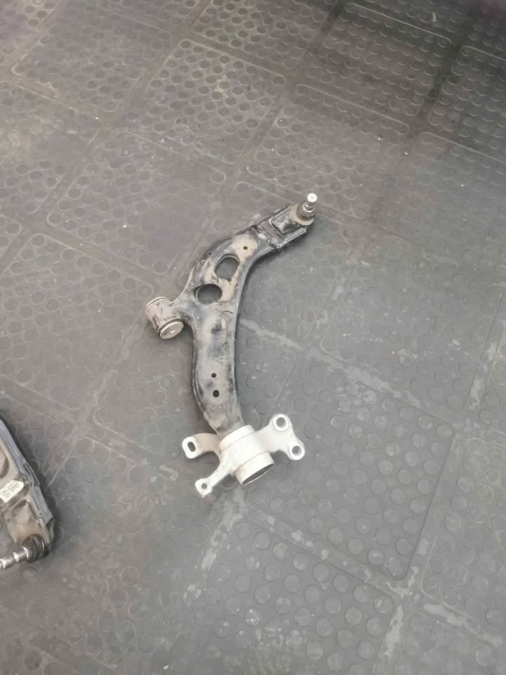 BMW F40 control arms - Private Seller BMW F40 control arms - Private Seller