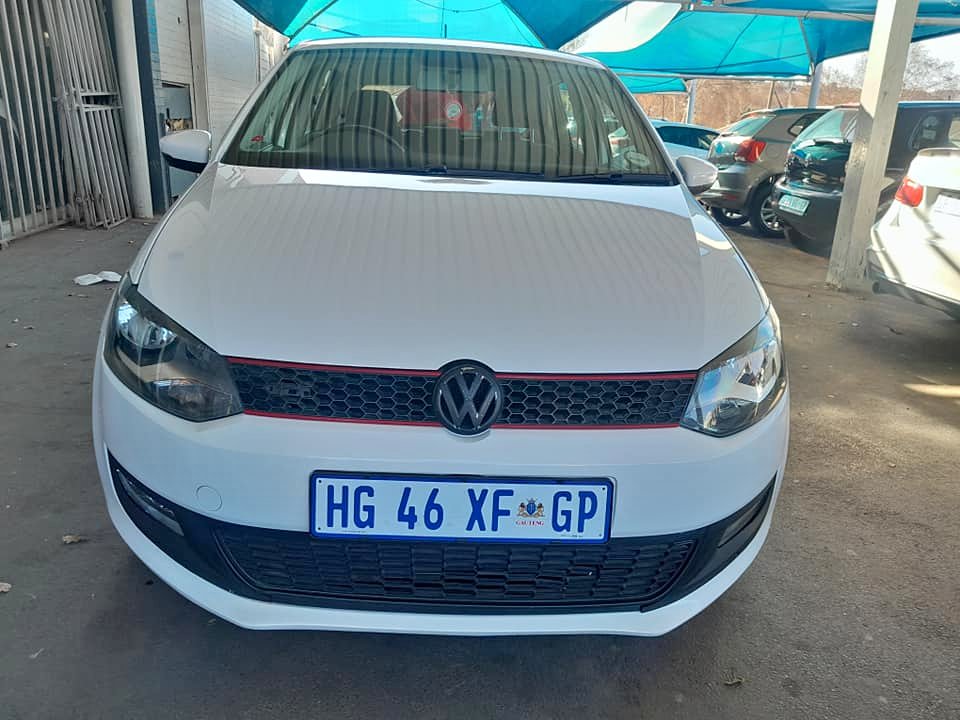 2012 VW POLO6 1.6 HATCHBACK AUTOMATIC
