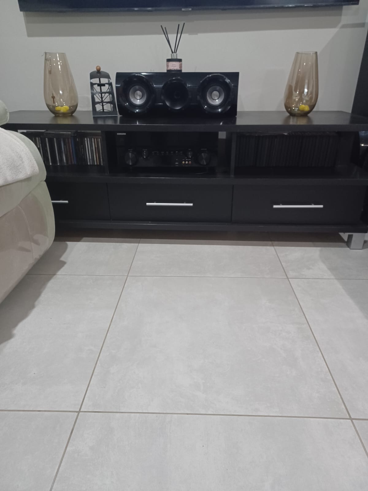 5.1 Samsung sound systems, TV Stand & Server