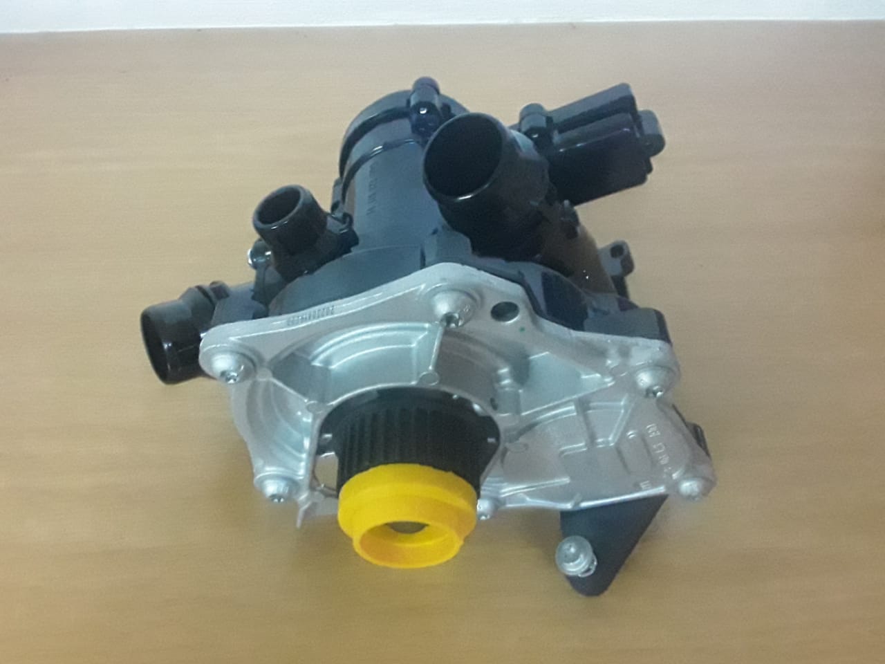 GOLF 7 WATER PUMP - Private Seller