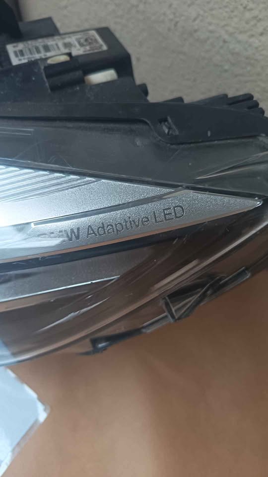 Bmw M3 adaptive headlamp used - Private Seller Bmw M3 adaptive headlamp used - Private Seller