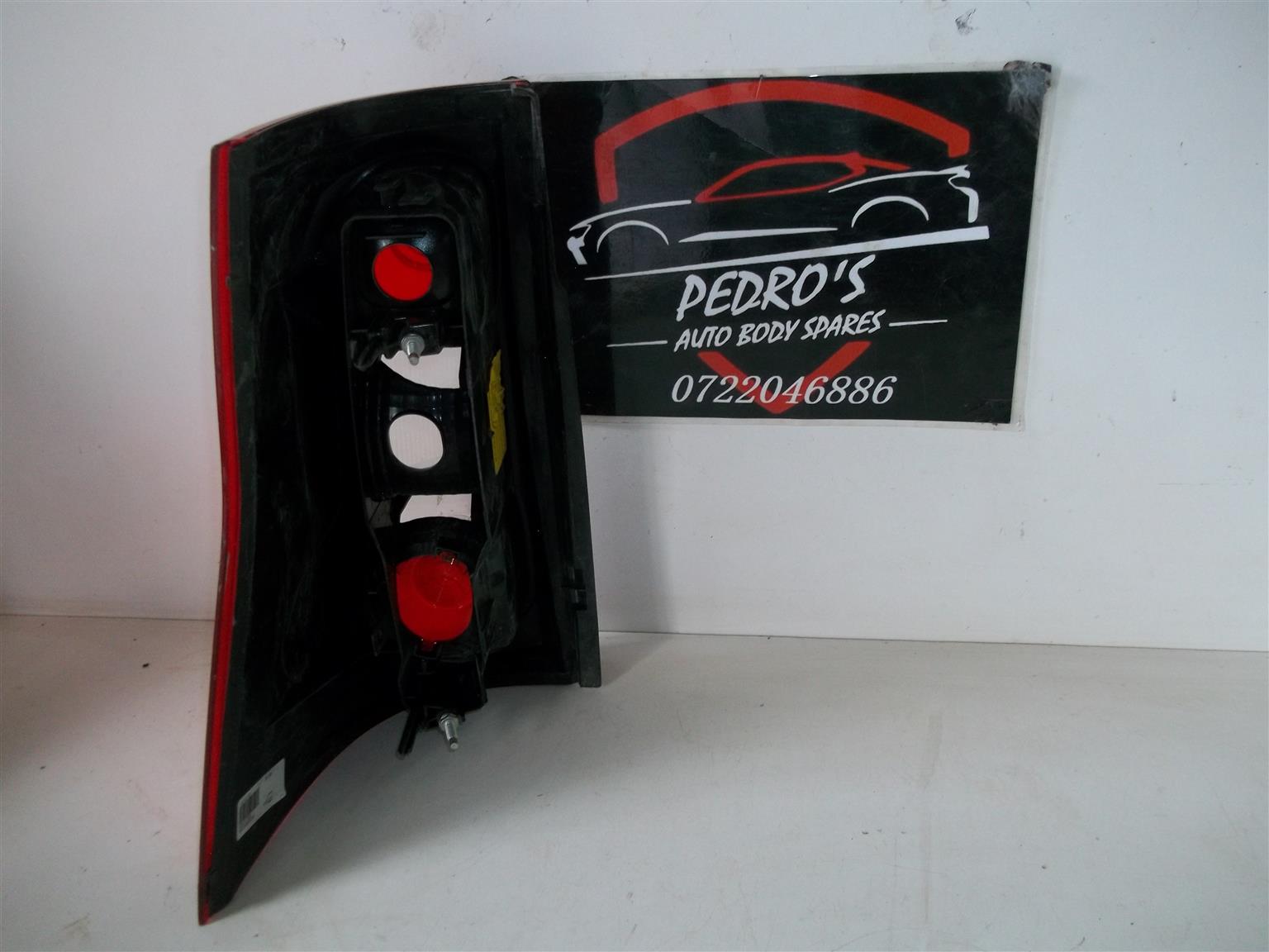 Nissan NP200 '08-'25 right tail light - Private Seller
