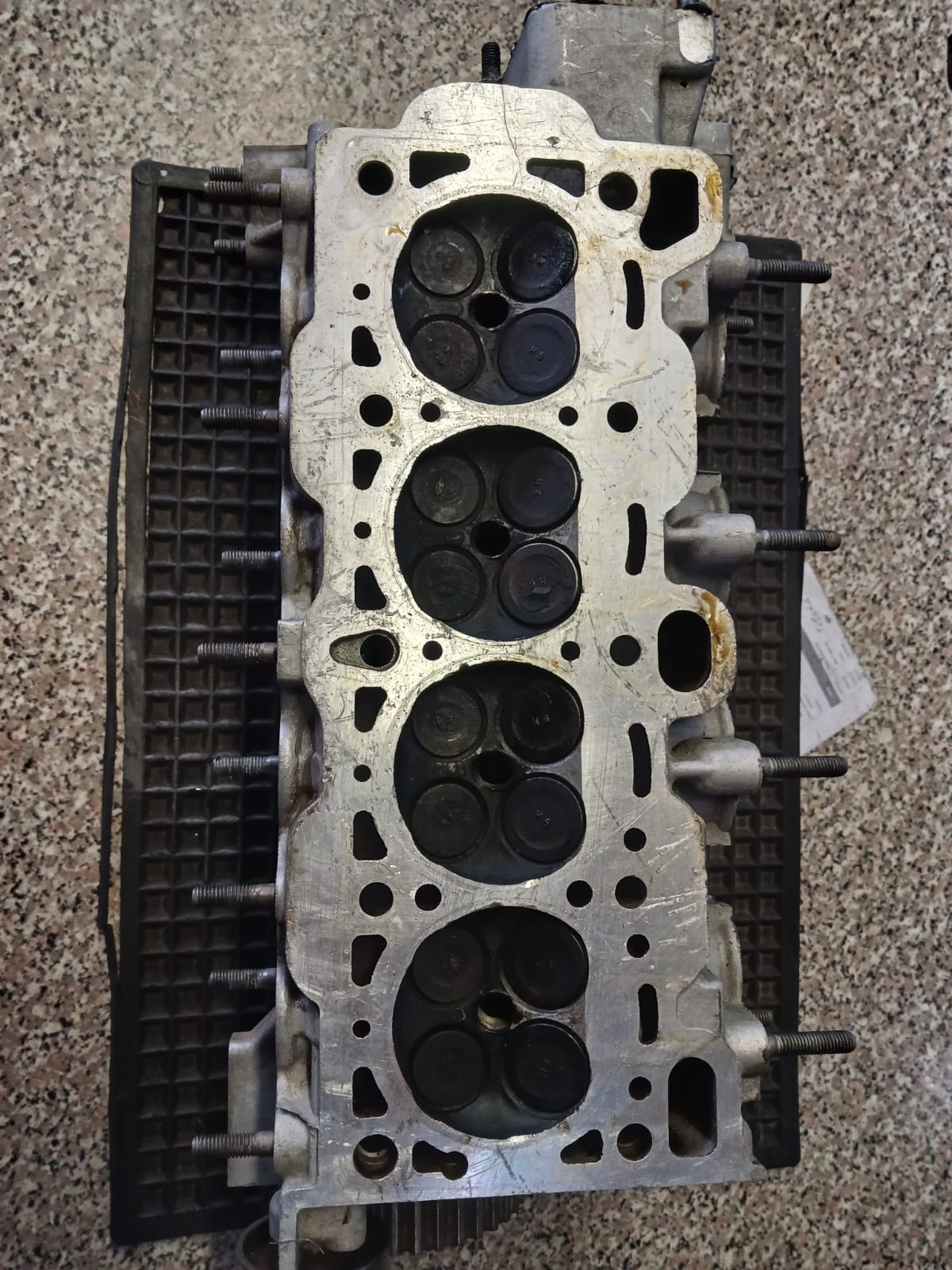 Hyundai Gets cylinderhead for sale